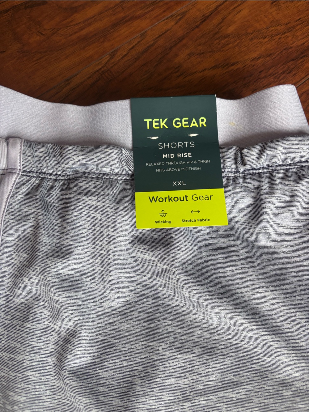 tek gear Wimens Mid-Rise Athletic Shorts in Light Gray Heather